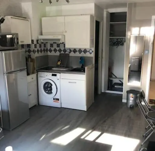 Asphodèle, Joli Avec Parking, 2 Pas Des Plages Et Du Port *